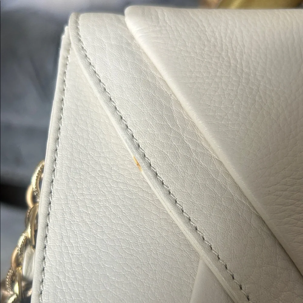 Elliott Lucca Cream Leather Clutch with Gold Chain - Picture 11 of 16